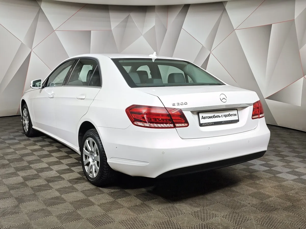 Mercedes-Benz E-Класс E 200 T BlueEfficiency 7G-Tronic Plus (184 л.с.) Белый в АВИЛОН. Слайд №4