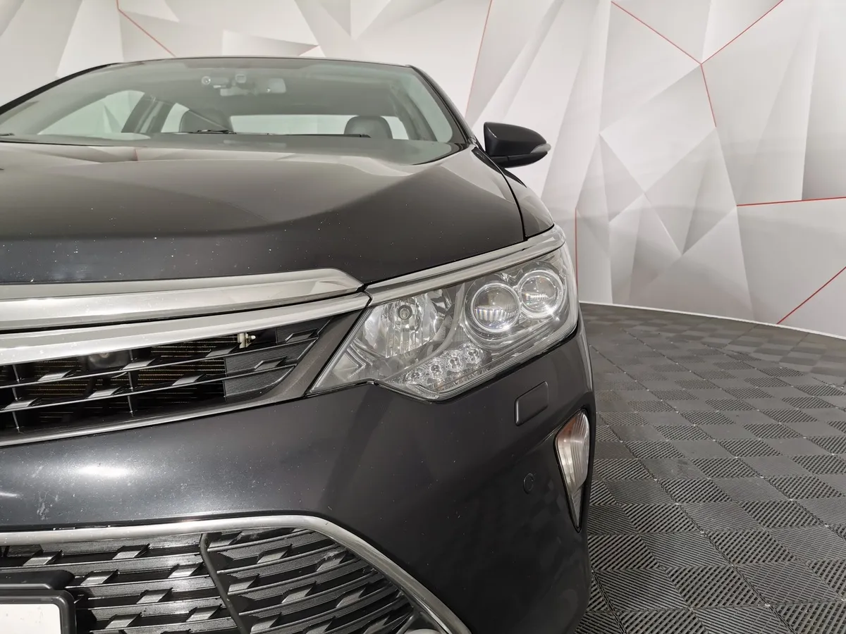 Toyota Camry 2.5 AT (181 л.с.) Стандарт Черный в АВИЛОН. Слайд №10
