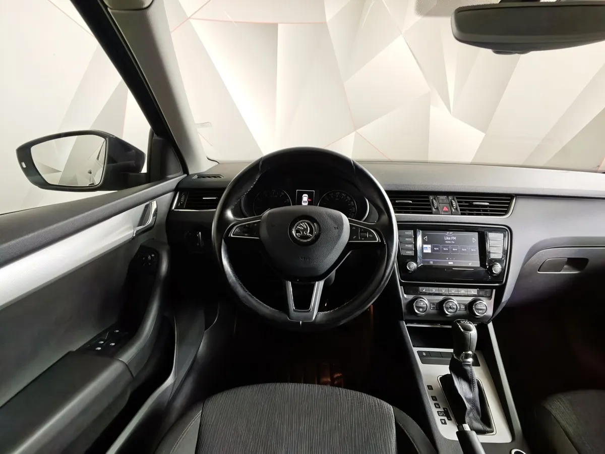 Skoda Octavia 1.8 TSI DSG (180 л.с.) Черный в АВИЛОН. Слайд №20