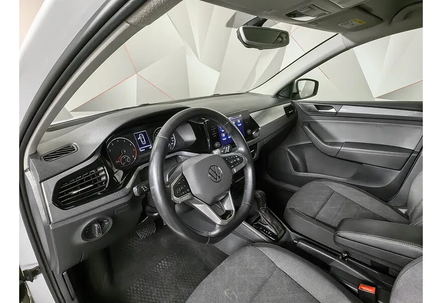 Volkswagen Polo 1.6 MPI AT (110 л.с.) Highline Белый в АВИЛОН. Слайд №19