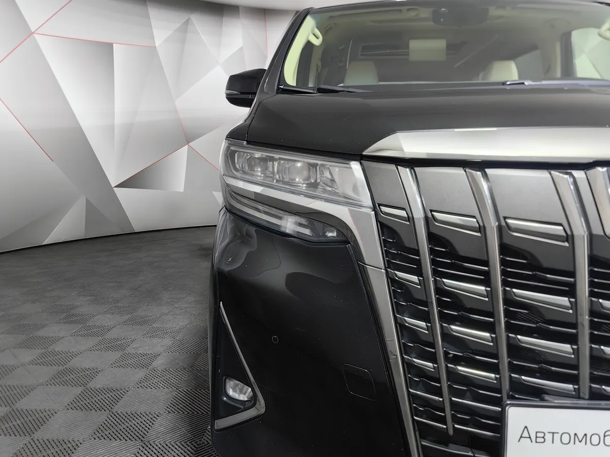 Toyota Alphard 3.5 AT (300 л.с.) Черный в АВИЛОН. Слайд №10