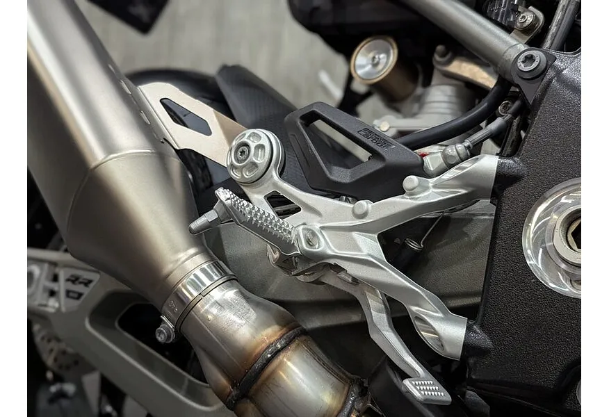 BMW Motorrad S 1000 RR S 1000 RR 999 см³ (207) 999 Серый в АВИЛОН. Слайд №8