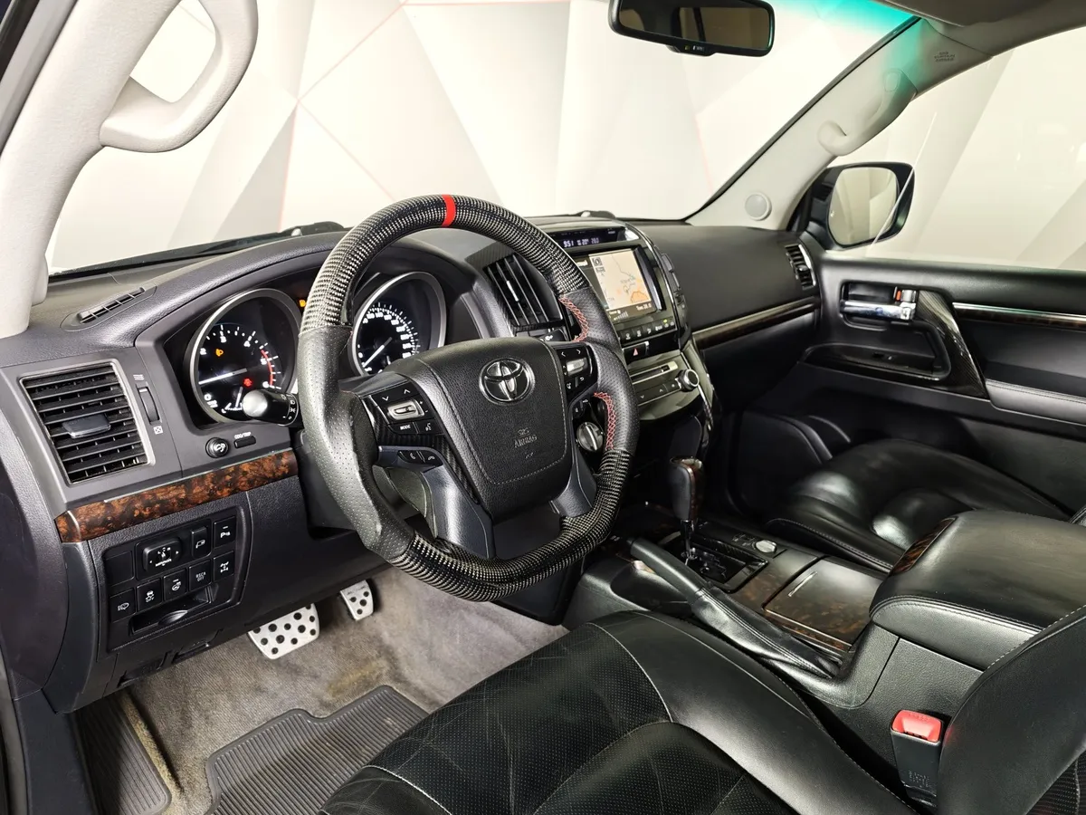 Toyota Land Cruiser 4.5 Twin-Turbo D AT 4WD (5 мест) (235 л.с.) Престиж Черный в АВИЛОН. Слайд №19