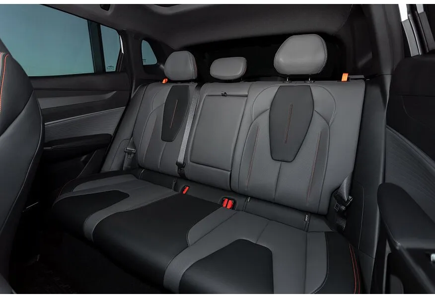 Geely Cityray 1.5T 7DCT 2WD (150 л.с.) Flagship Белый в АВИЛОН. Слайд №9