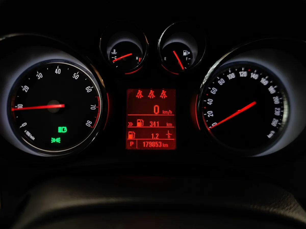 Opel Mokka 1.8 AT AWD (140 л.с.) Cosmo Голубой в АВИЛОН. Слайд №18