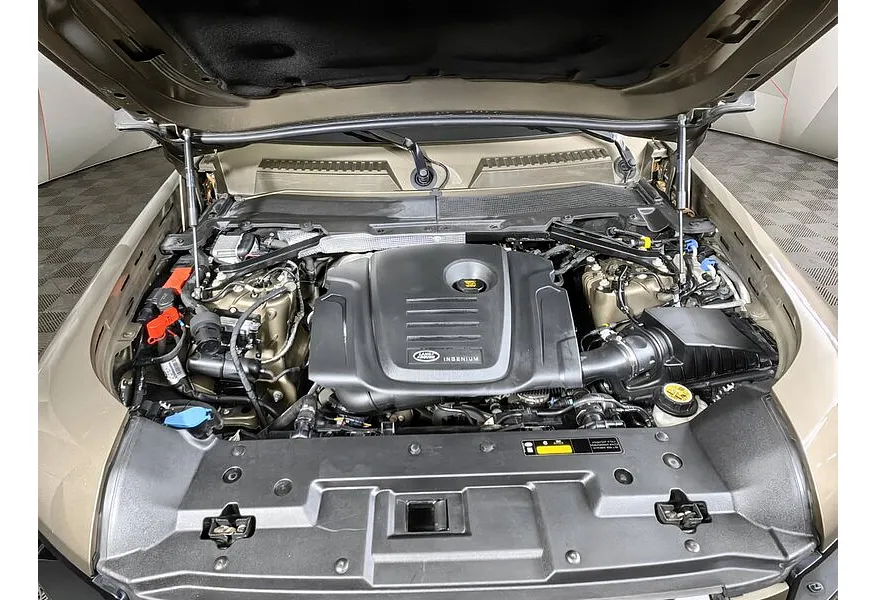 Land Rover Defender 2.0 TD AT (200 л.с.) SE Коричневый в АВИЛОН. Слайд №11