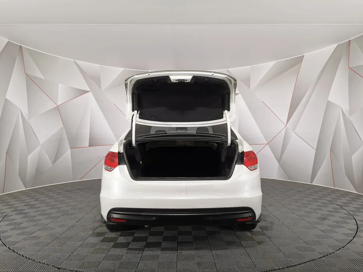 Citroen C4 1.6 THP AT (150 л.с.) Белый в АВИЛОН. Слайд №11
