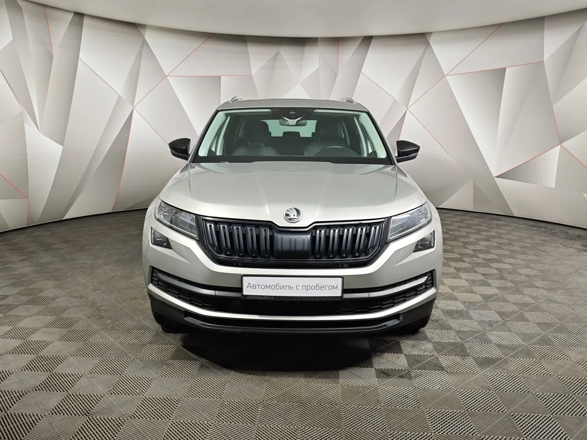 Skoda Kodiaq 2.0 TDI DSG 4X4 (150 л.с.) Бежевый в АВИЛОН. Слайд №7