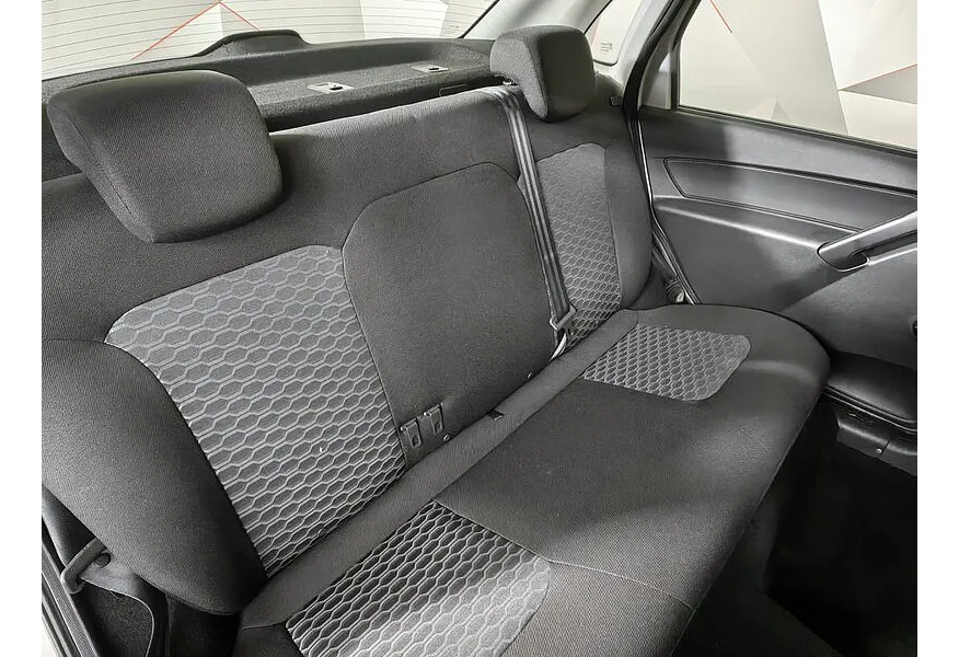 ВАЗ (Lada) Granta 1.6 MT 16кл (98 л.с.) Серый в АВИЛОН. Слайд №16