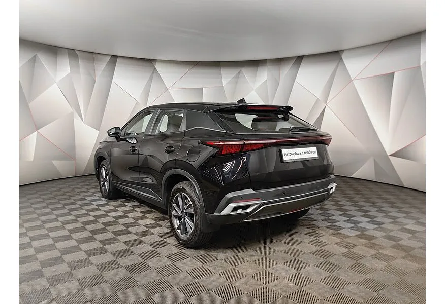 АВИЛОН - Omoda C5 1.5T CVT (147 л.с.) Joy Черный - slide 6