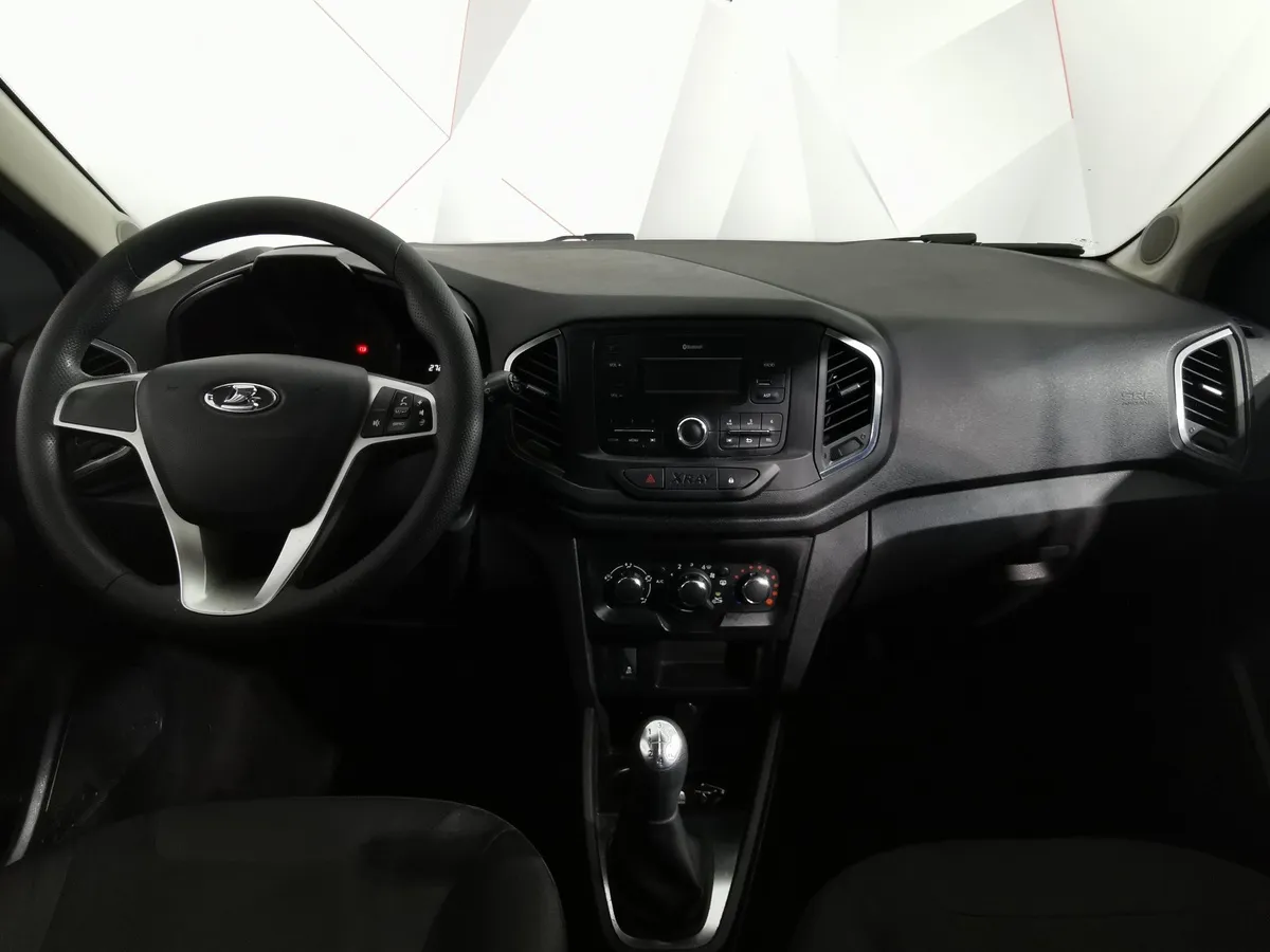 ВАЗ (Lada) XRAY 1.6 MT (106 л.с.) Серебристый в АВИЛОН. Слайд №13