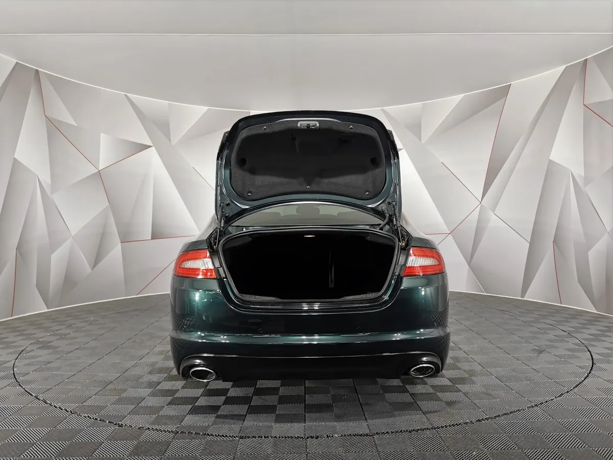 Jaguar XF 3.0 D AT (275 л.с.) Luxury Зеленый в АВИЛОН. Слайд №11