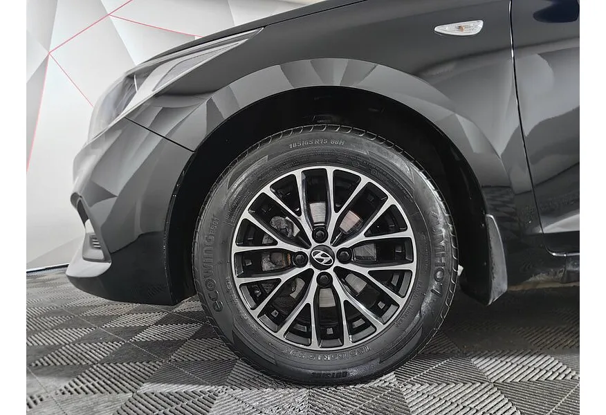 Hyundai Solaris 1.6 AT (123 л.с.) Comfort Черный в АВИЛОН. Слайд №9