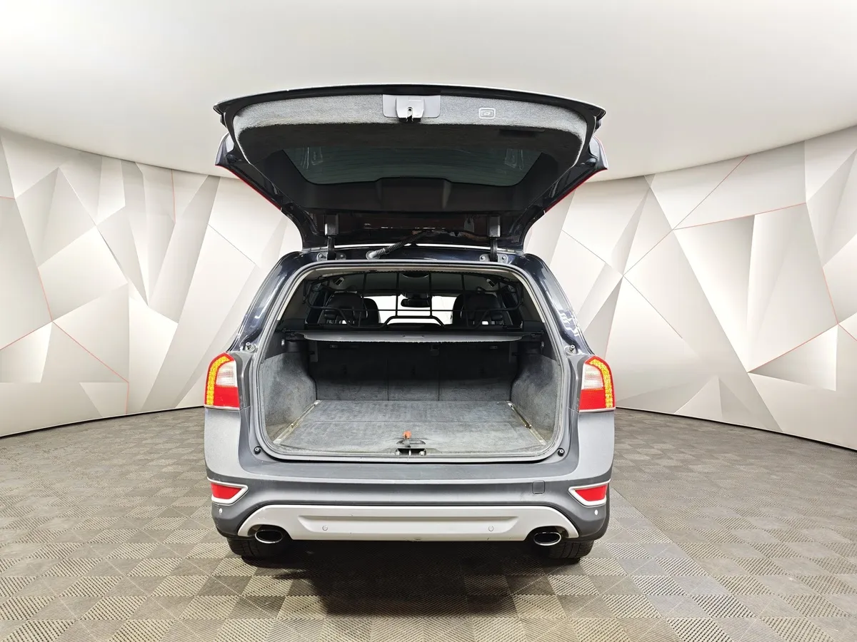 Volvo XC70 2.4 D4 Geartronic AWD (163 л.с.) Черный в АВИЛОН. Слайд №10