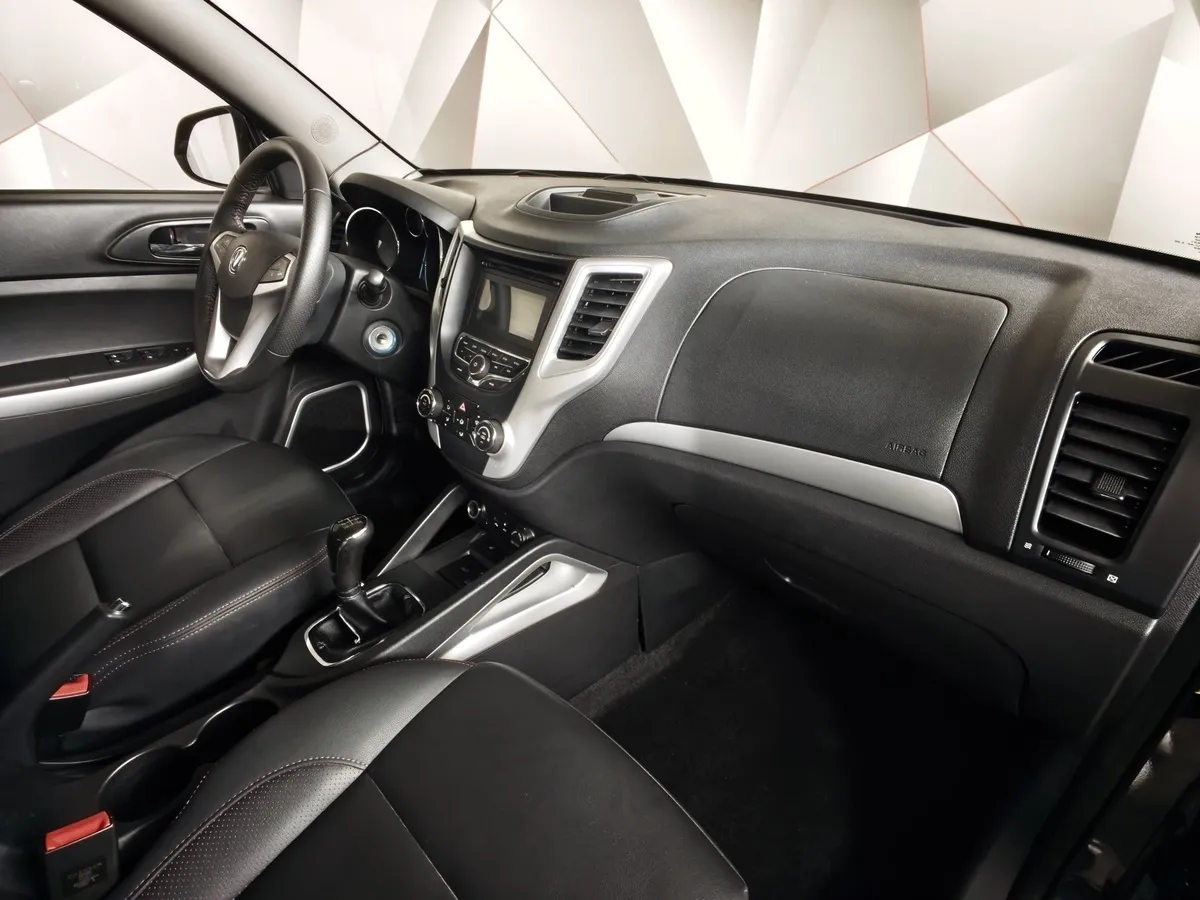 Changan CS35 1.6 MT (113 л.с.) Comfort Черный в АВИЛОН. Слайд №13
