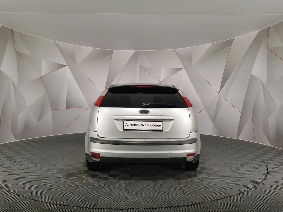 Ford Focus 1.8 MT (125 л.с.) Ghia Серебристый в АВИЛОН. Слайд №8