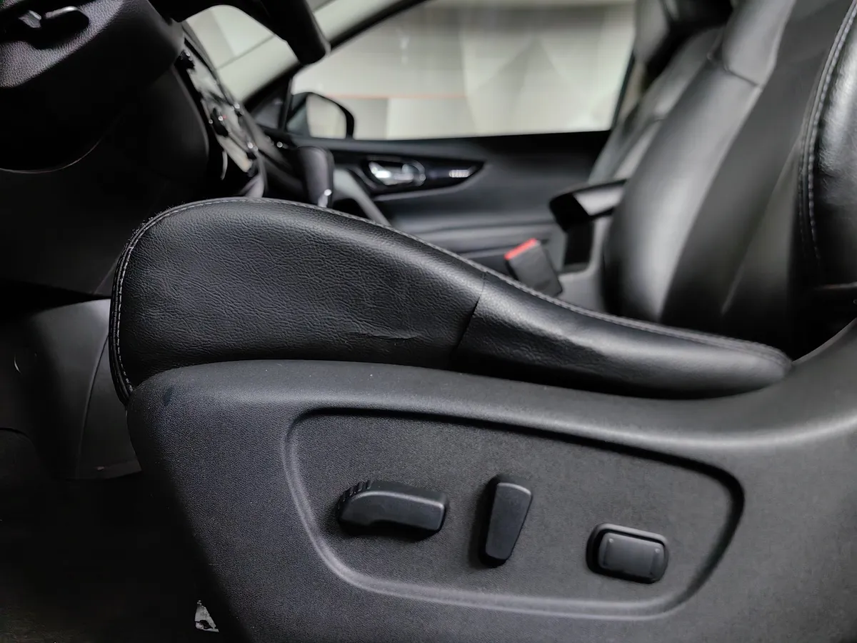 Nissan Qashqai 2.0 CVT (144 л.с.) Голубой в АВИЛОН. Слайд №23