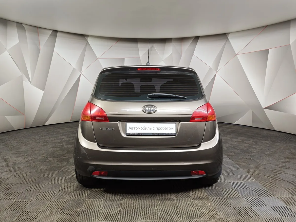Kia Venga 1.6 AT (125 л.с.) Коричневый в АВИЛОН. Слайд №8