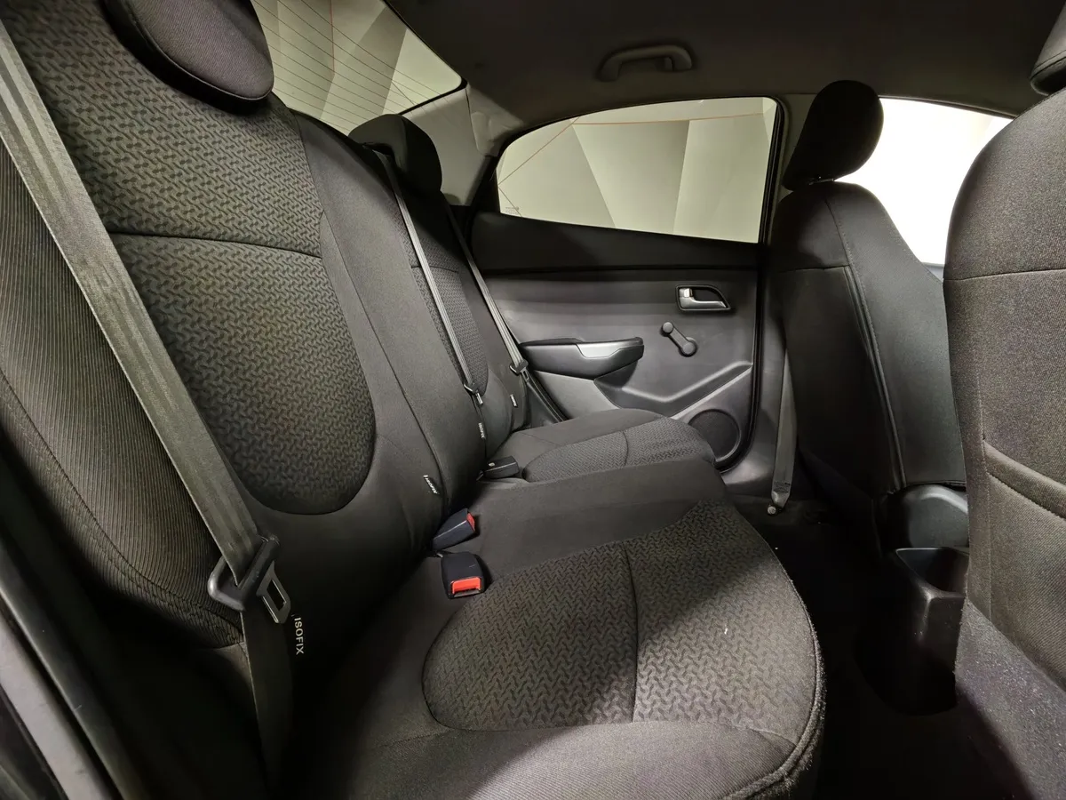 Kia Rio 1.4 MT (107 л.с.) Черный в АВИЛОН. Слайд №14