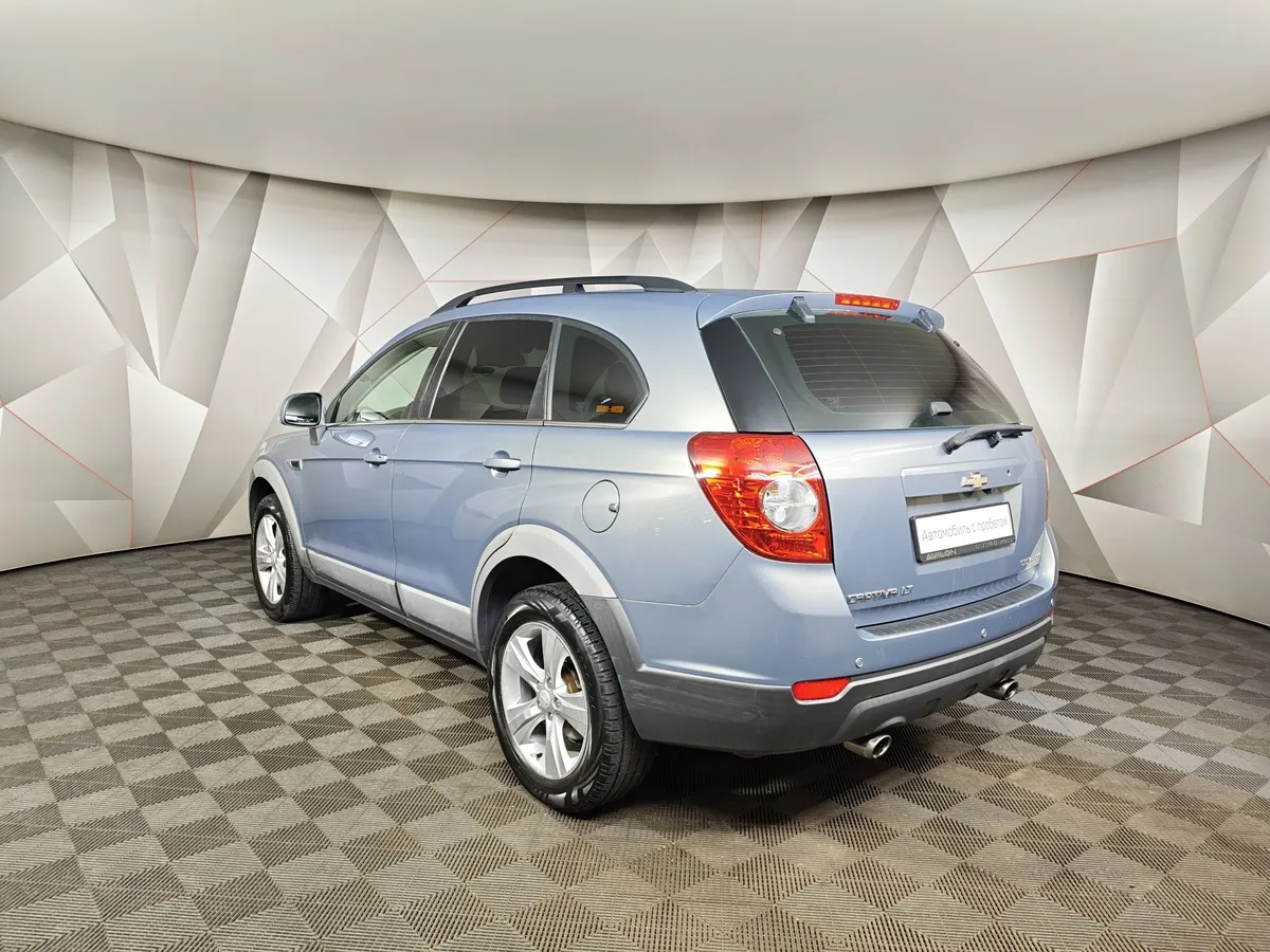 Chevrolet Captiva 2.4 MT (5 мест) (167 л.с.) LT Серый в АВИЛОН. Слайд №4