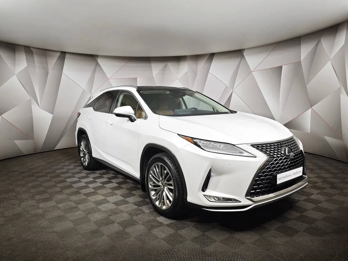 Lexus RX 2.0 AT AWD (238 л.с.) Executive Белый в АВИЛОН. Слайд №3