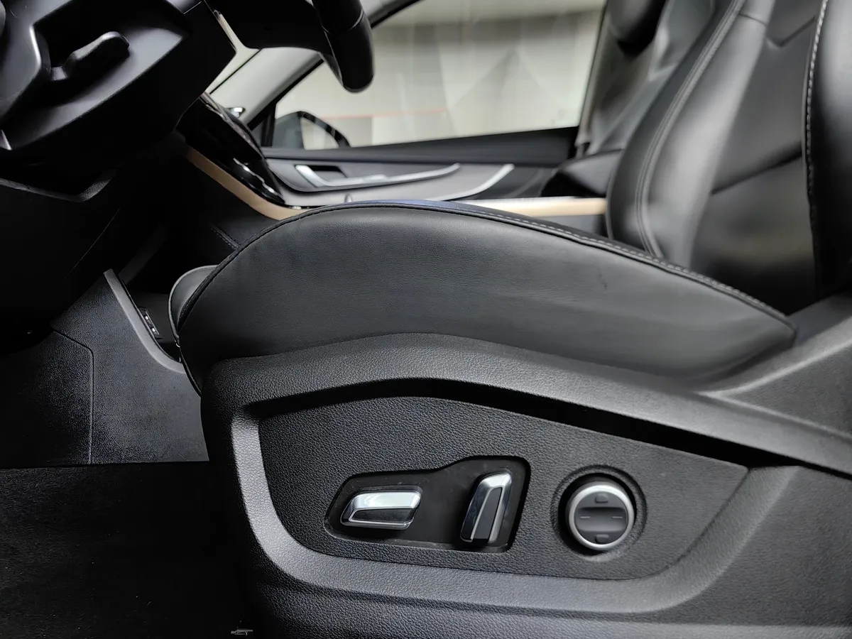 EXEED LX 1.5 CVT9 FWD (147 л.с) Prestige Plus Серый в АВИЛОН. Слайд №22