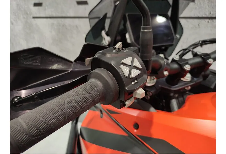 KTM 1290 1290 Super Adventure 1301 см³ (160) 1301 Оранжевый в АВИЛОН. Слайд №9