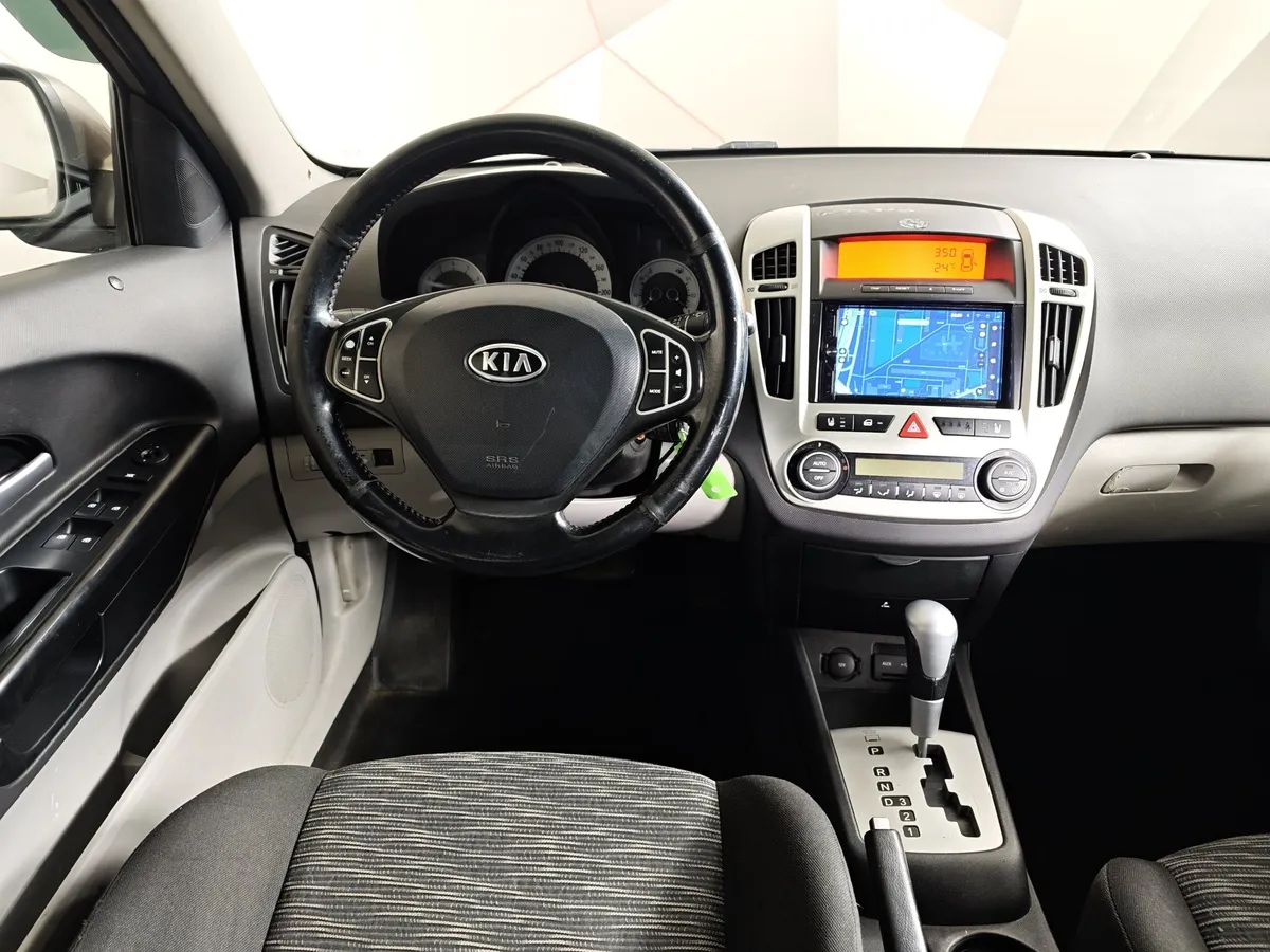 Kia Ceed 1.6 CRDi AT (115 л.с.) Бежевый в АВИЛОН. Слайд №19