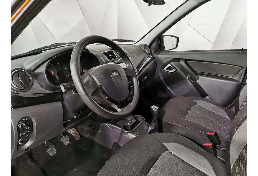 ВАЗ (Lada) Granta 1.6 MT (106 л.с.) Оранжевый в АВИЛОН. Слайд №19