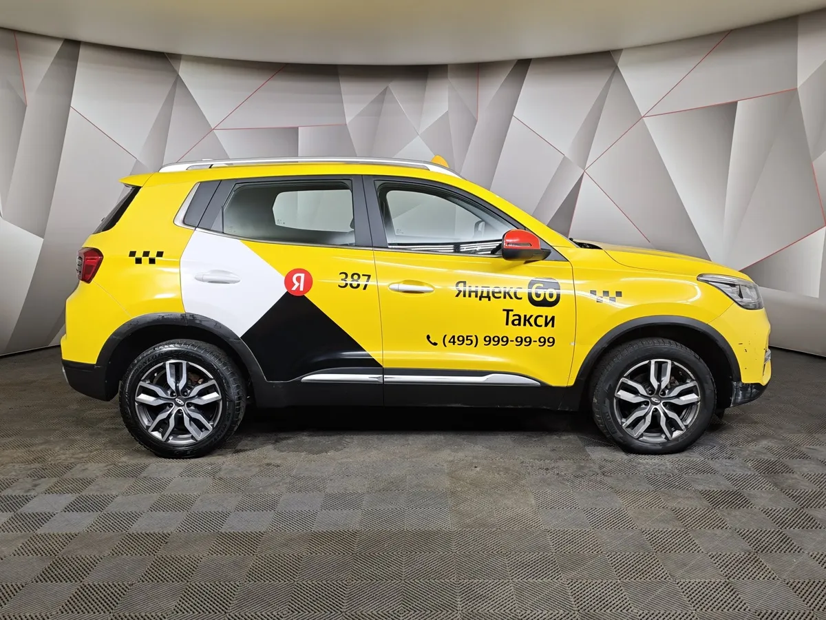 Chery Tiggo 4 1.5T DCT (147 л.с.) Line Желтый в АВИЛОН. Слайд №6
