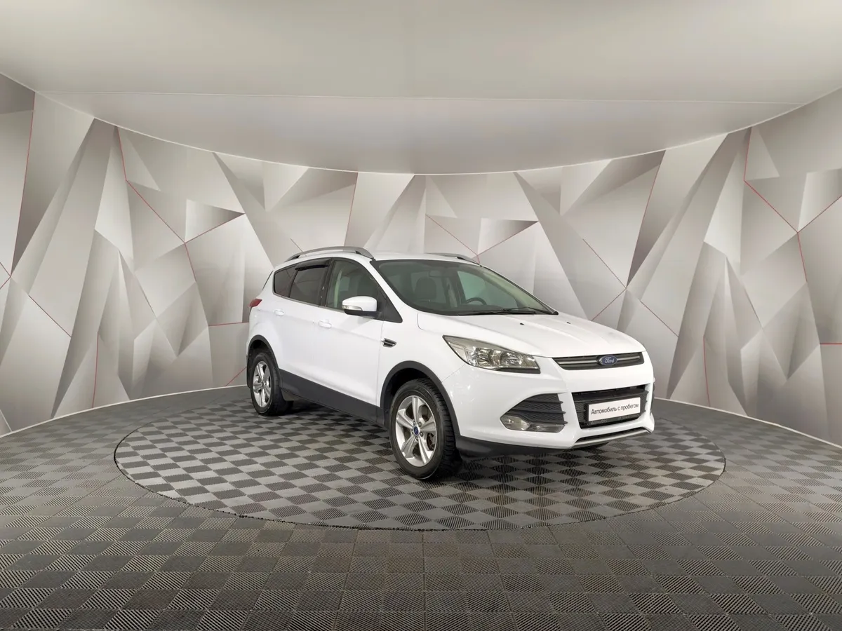 Ford Kuga 1.6 EcoBoost AT AWD (150 л.с.) Titanium Белый в АВИЛОН. Слайд №3