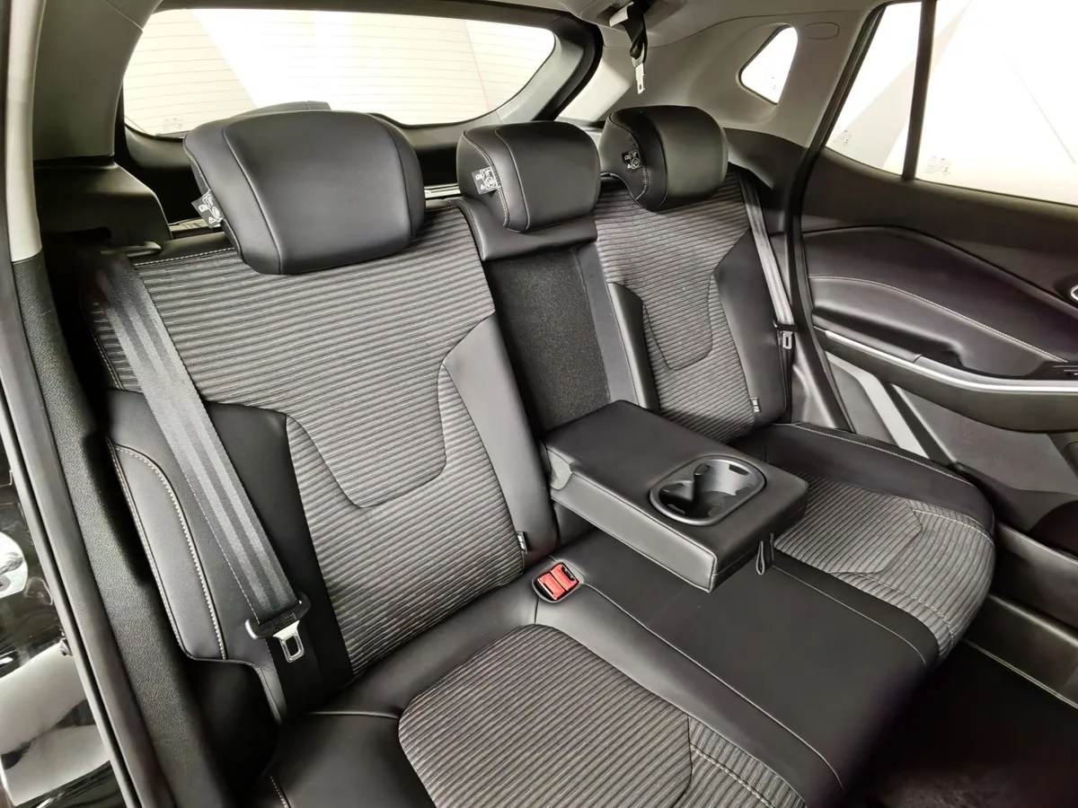 Москвич 3 1.5 CVT (150 л.с.) Standart Черный в АВИЛОН. Слайд №15