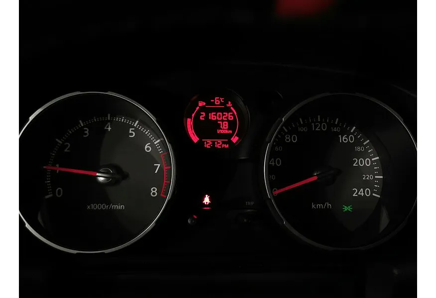 Nissan Qashqai 1.6 MT FWD (115 л.с.) Серый в АВИЛОН. Слайд №18