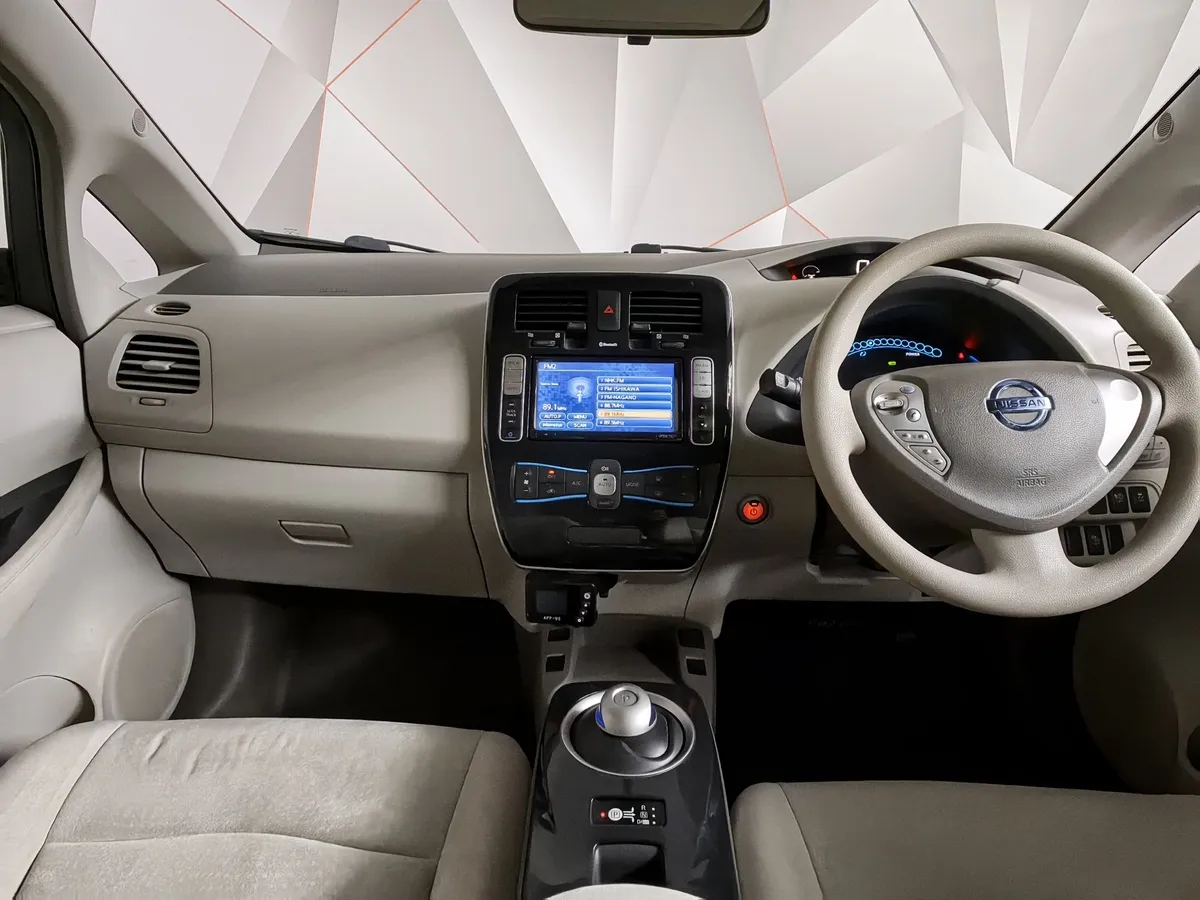 Nissan Leaf AT (109 л.с.) Синий в АВИЛОН. Слайд №14