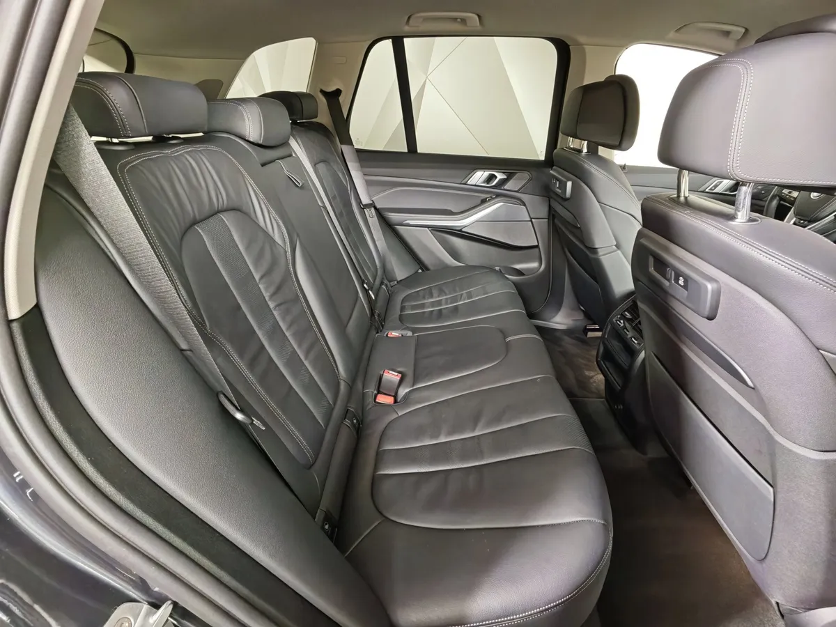 BMW X5 xDrive30d Steptronic (249 л.с.) Business Plus Серый в АВИЛОН. Слайд №14