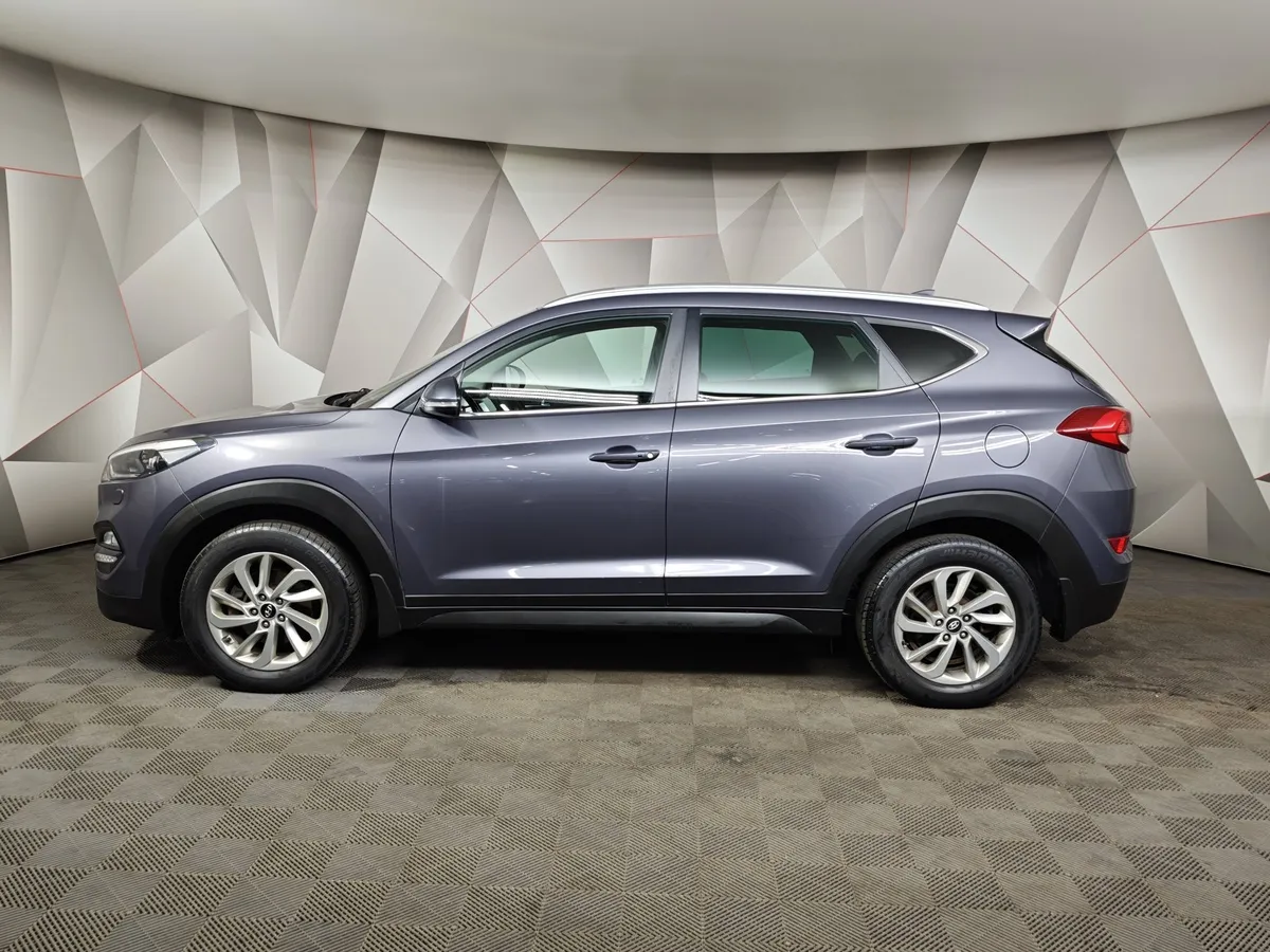 Hyundai Tucson 2.0 AT 4WD (150 л.с.) Dynamic Серый в АВИЛОН. Слайд №5