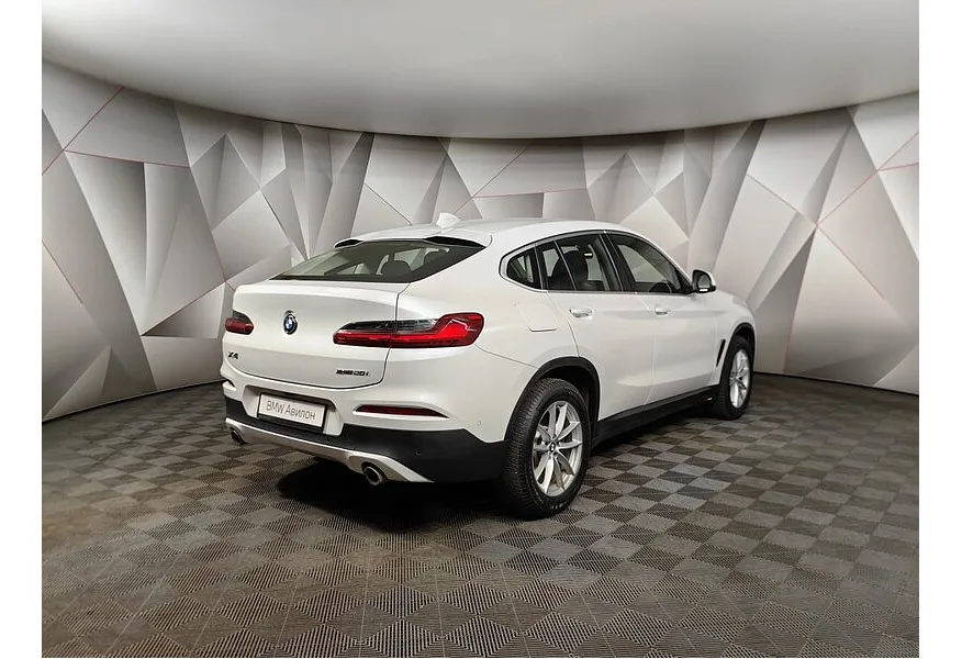 BMW X4 xDrive20i Steptronic (184 л.с.) Lifestyle Бежевый в АВИЛОН. Слайд №2