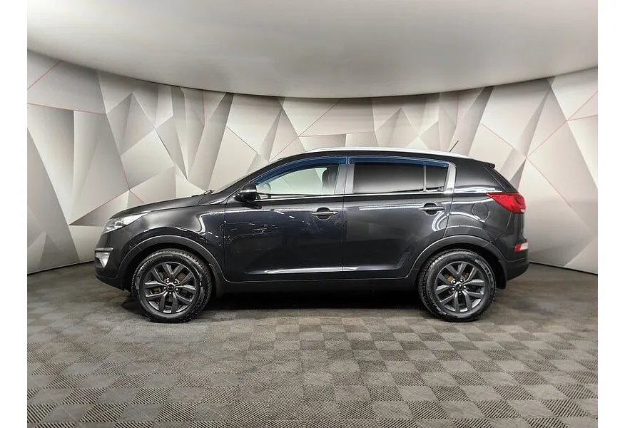 Kia Sportage 2.0 AT 4WD (150 л.с.) Luxe Черный в АВИЛОН. Слайд №5