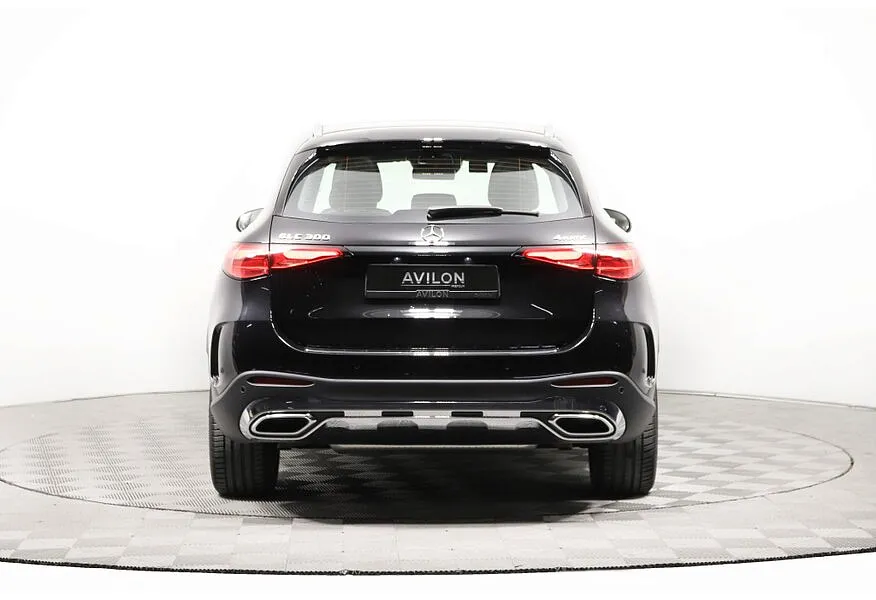 Mercedes-Benz GLC 300 4MATIC 9G-TRONIC (258 л.с.) Черный в АВИЛОН. Слайд №3