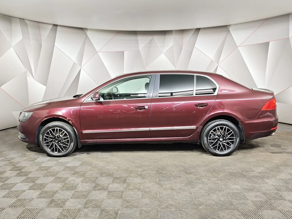 Skoda Superb 1.8 TSI DSG (152 л.с.) Красный в АВИЛОН. Слайд №5