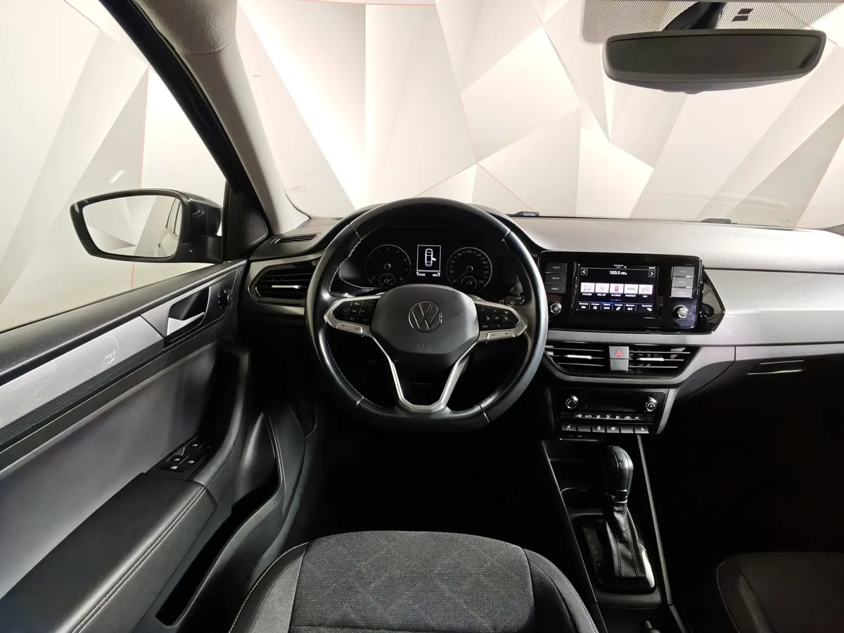 Volkswagen Polo 1.6 MPI AT (110 л.с.) Highline Черный в АВИЛОН. Слайд №20