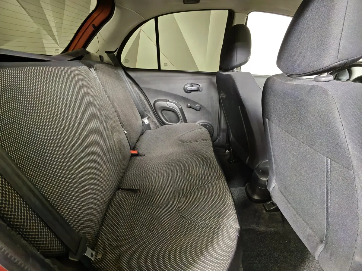 Nissan Micra 1.2 AT (80 л.с.) Оранжевый в АВИЛОН. Слайд №15