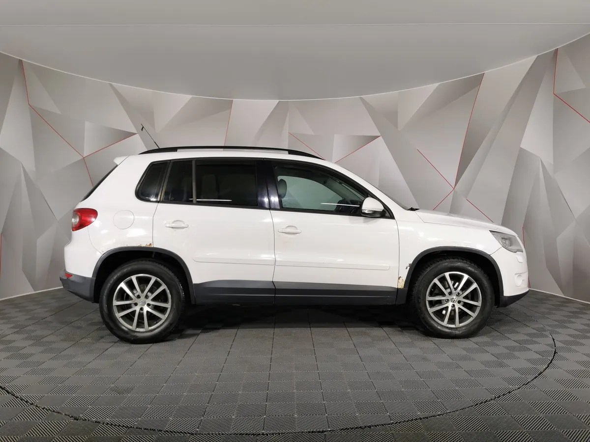Volkswagen Tiguan 2.0 TSI 4Motion AT (170 л.с.) Sport & Style Белый в АВИЛОН. Слайд №6