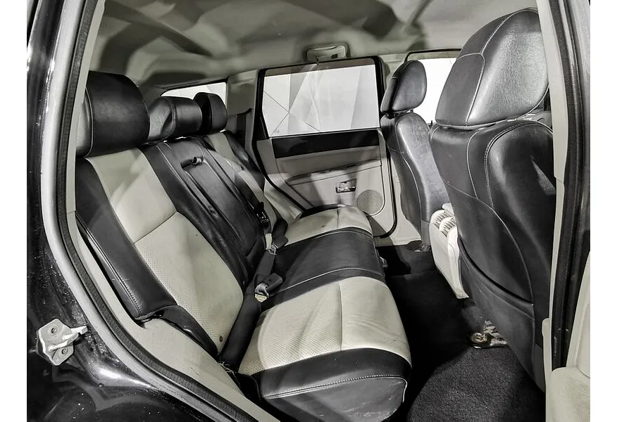 Jeep Grand Cherokee 4.7 AT AWD (305 л.с.) Черный в АВИЛОН. Слайд №17