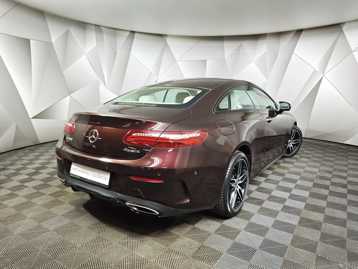 Mercedes-Benz E-Класс E 200 4MATIC G-TRONIC (184 л.с.) Sport Красный в АВИЛОН. Слайд №2
