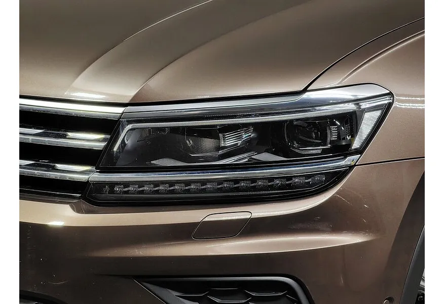 Volkswagen Tiguan 1.4 TSI 4Motion DSG (150 л.с.) Connect Коричневый в АВИЛОН. Слайд №10