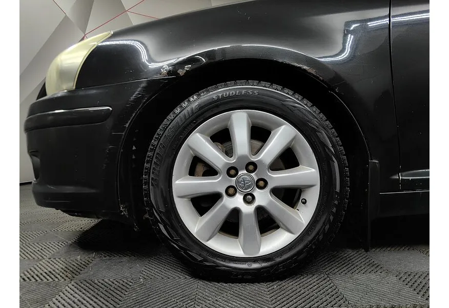 Toyota Avensis 1.8 MT (129 л.с.) Черный в АВИЛОН. Слайд №9