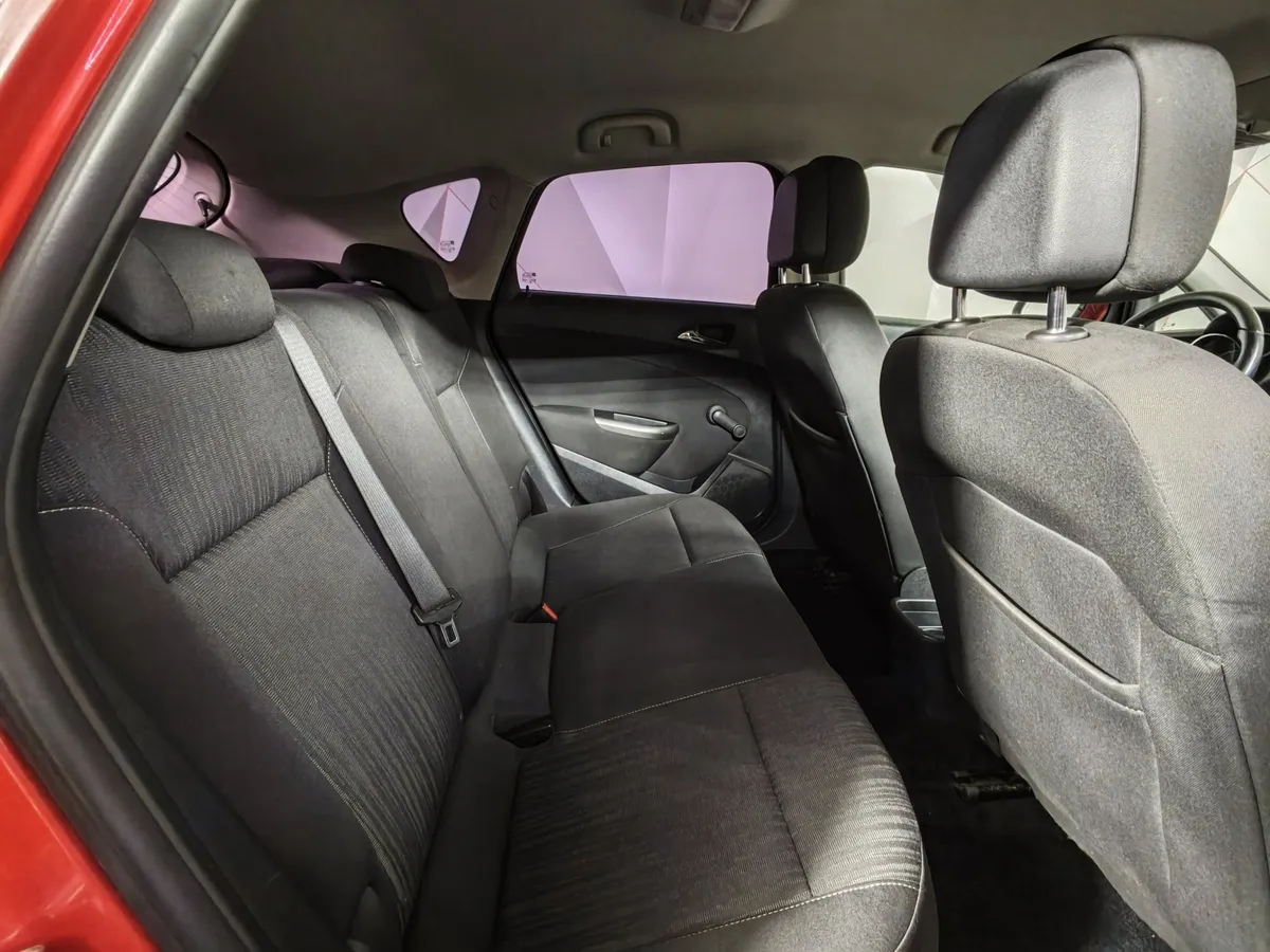 Opel Astra 1.6 MT (115 л.с.) Красный в АВИЛОН. Слайд №13
