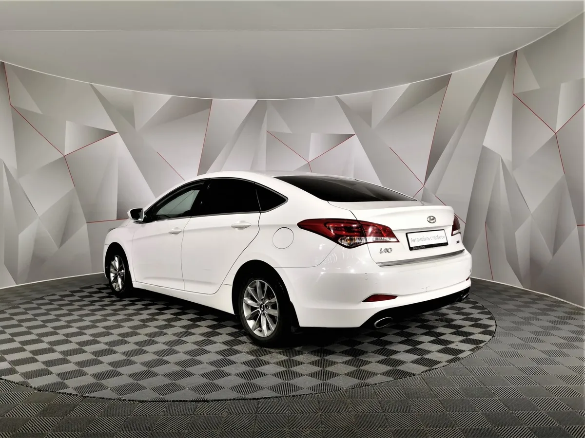 Hyundai i40 2.0 AT (150 л.с.) Comfort Белый в АВИЛОН. Слайд №4