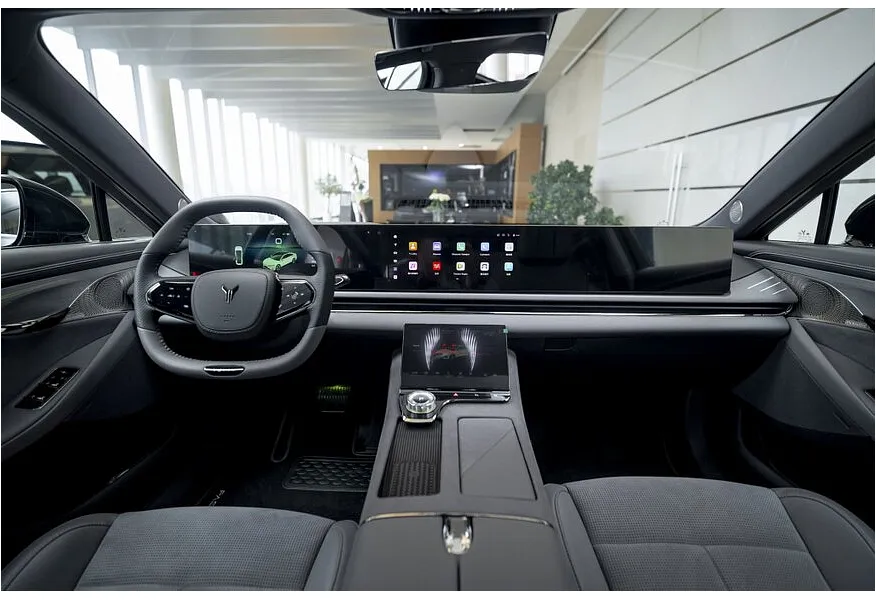 Voyah Passion 1.5 AT AWD (530 л.с.) Executive Черный в АВИЛОН. Слайд №7